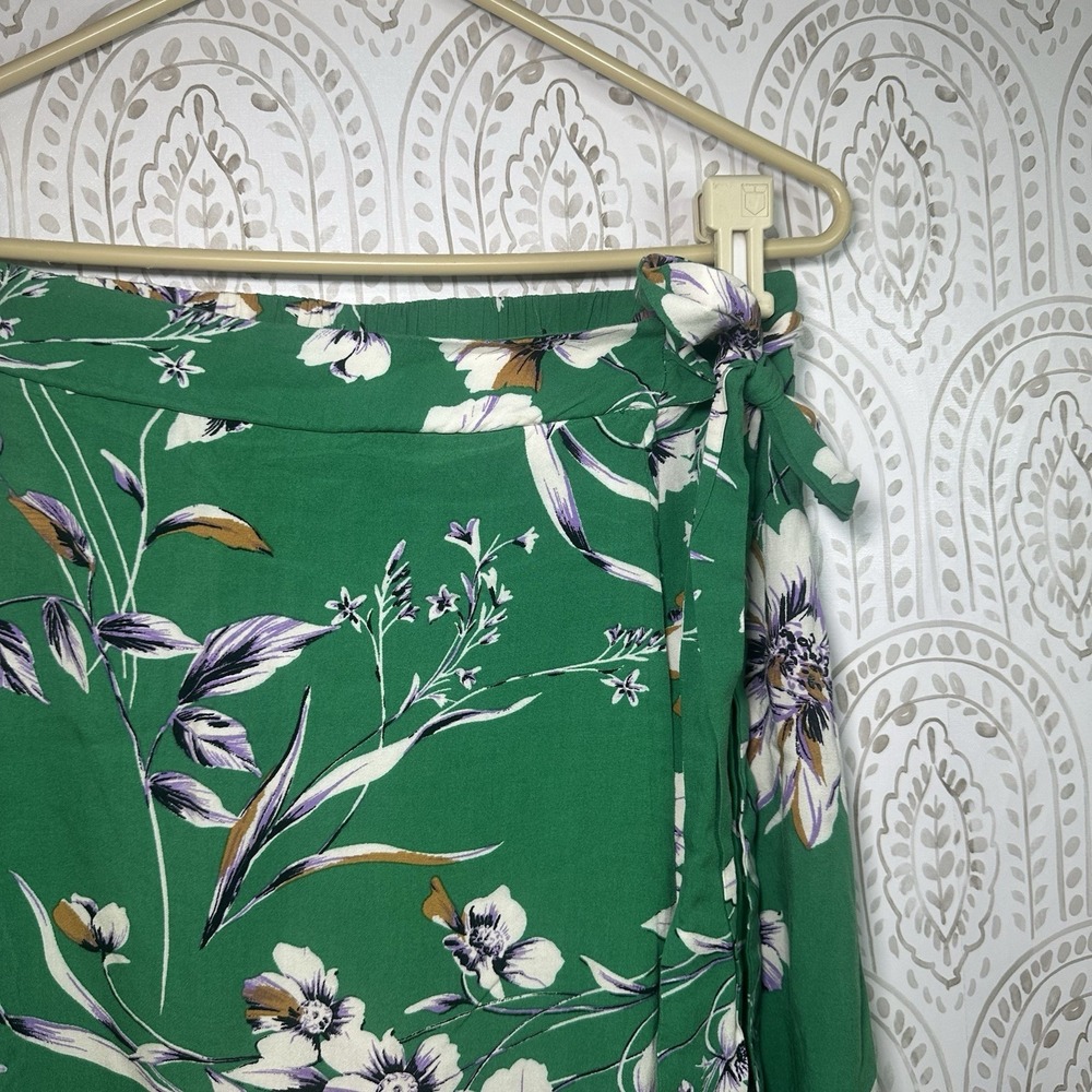 Maurices‎ Womens Small Midi Skirt Green Floral Print Pull On Tie Accent Soft - Picture 3 of 8